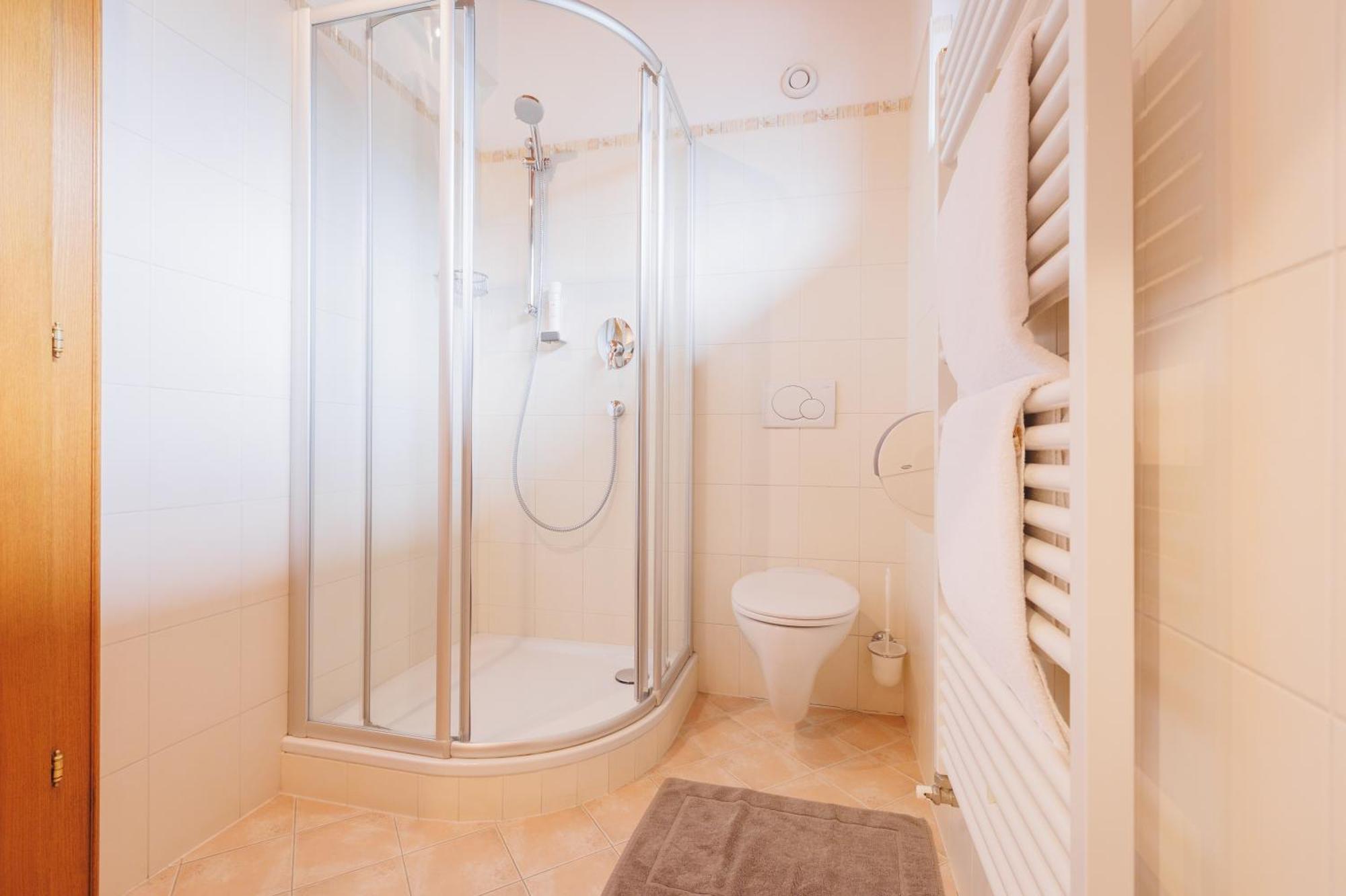 Hin&Weg Das Aparthotel 齐勒河谷的里德 外观 照片