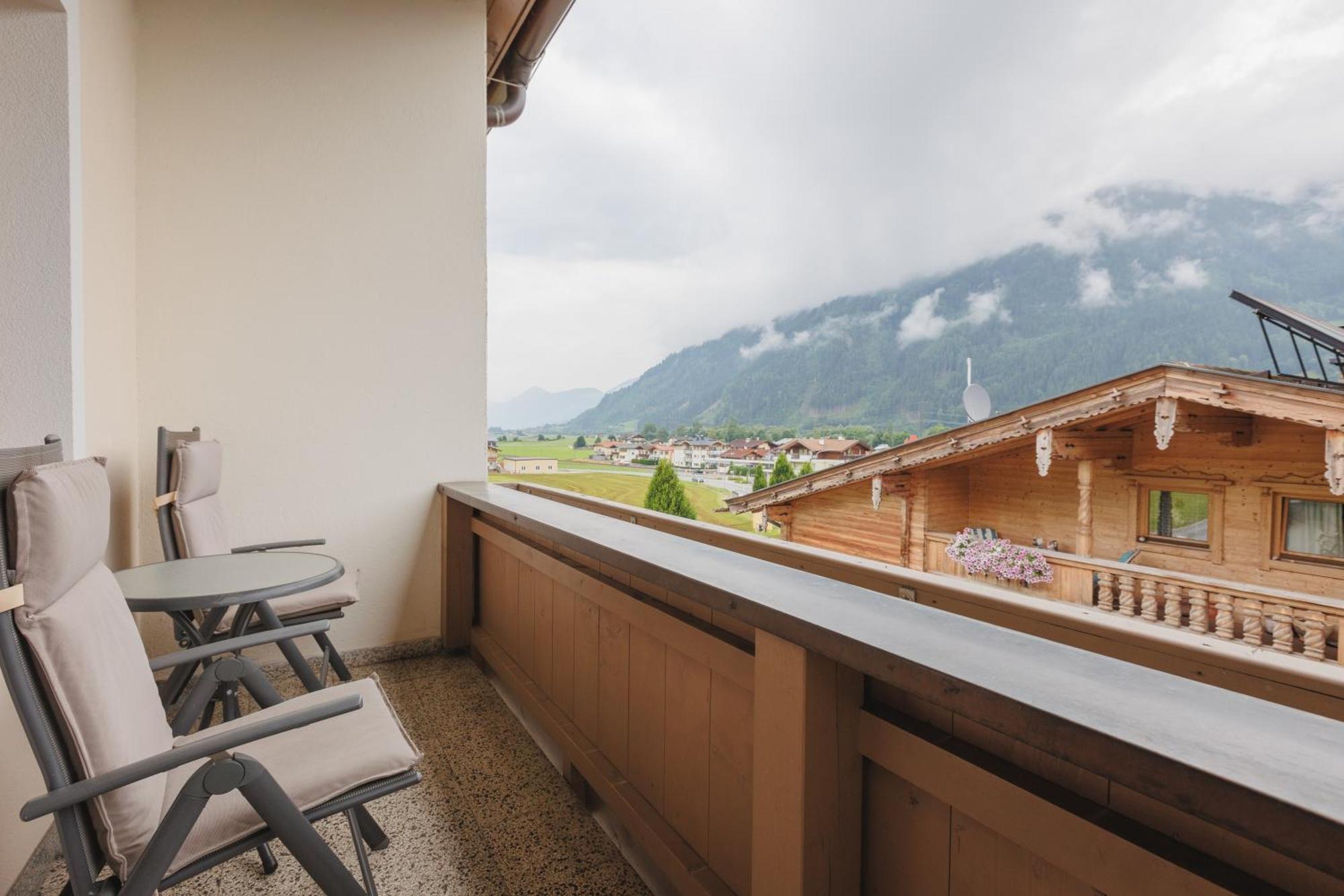 Hin&Weg Das Aparthotel 齐勒河谷的里德 外观 照片