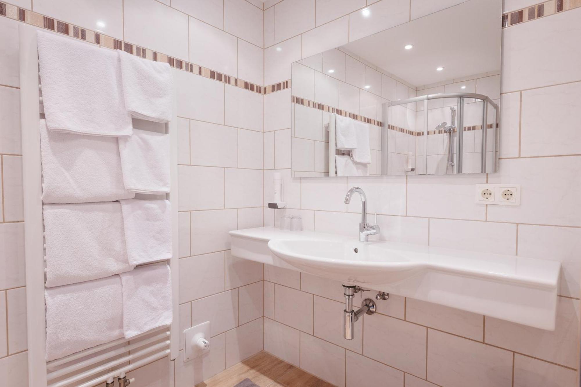 Hin&Weg Das Aparthotel 齐勒河谷的里德 外观 照片